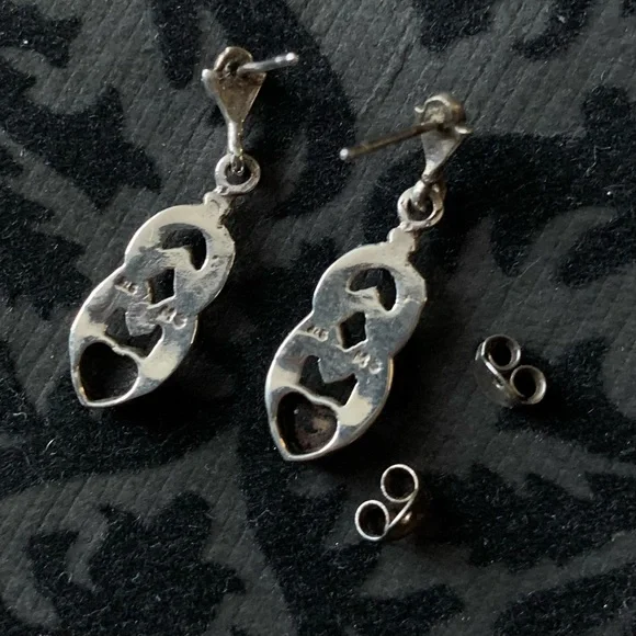 Vintage Art Deco Onyx Heart Marcasite Sterling earrings - Picture 9 of 11